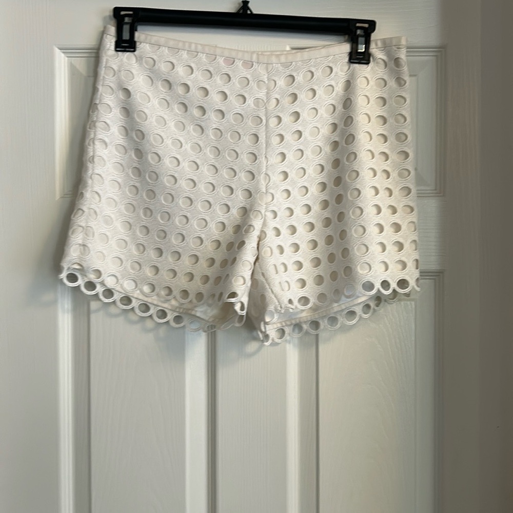 Catherine Malandrino Cream Circle Pattern Shorts